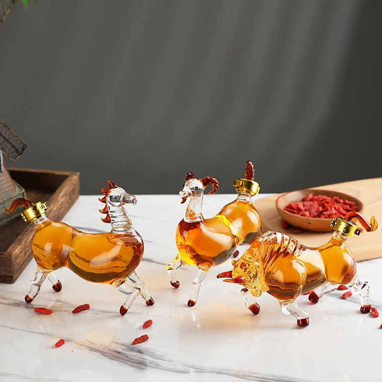 Wholesale Handmade Single Bottle Glass Animal mini 12 Chinese Zodiac Wine & Whiskey Decanter