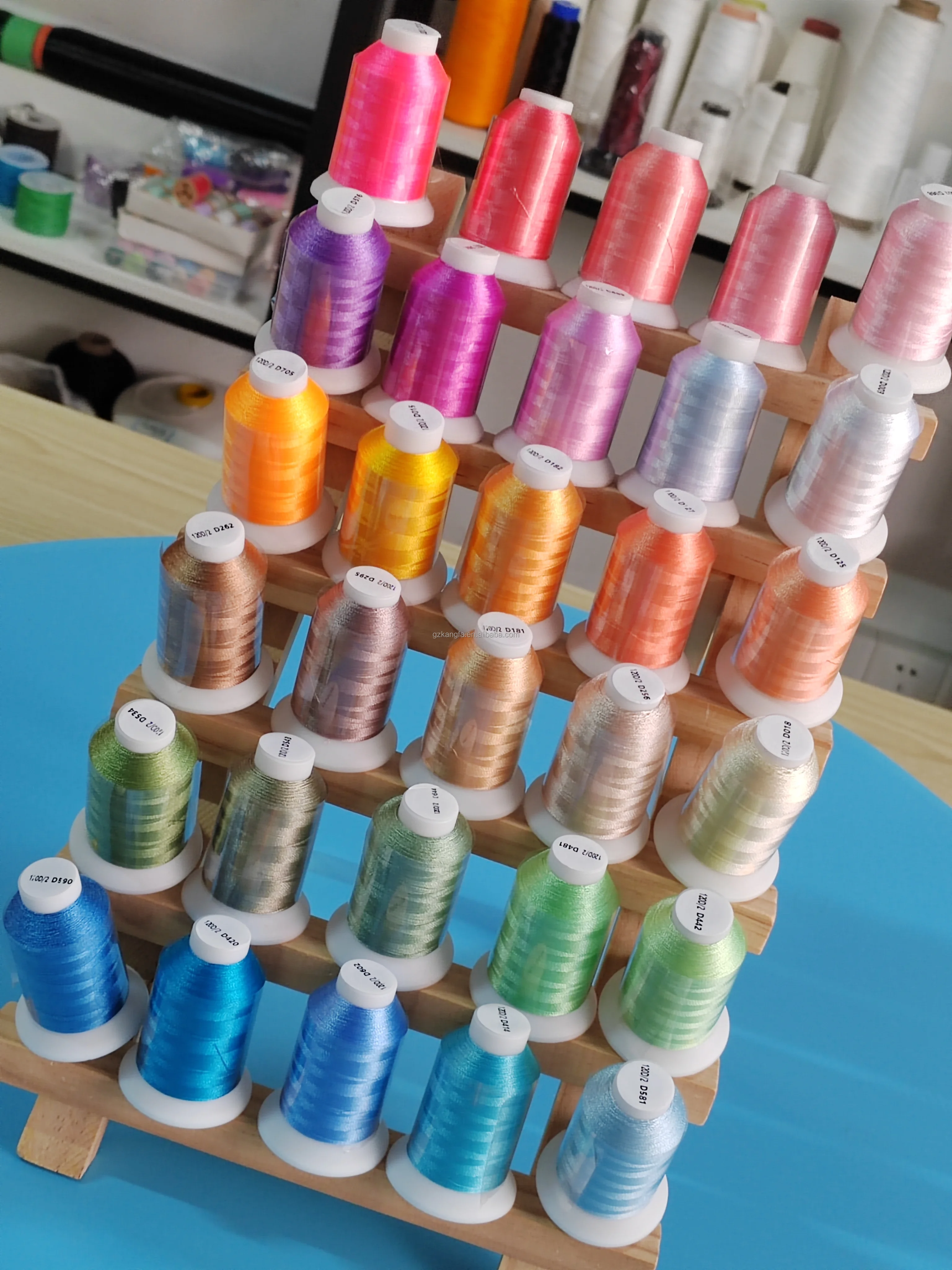 120D/2 Embroidery Thread, 40wt Polyester Yarn, 500m for Computer embroidery thread