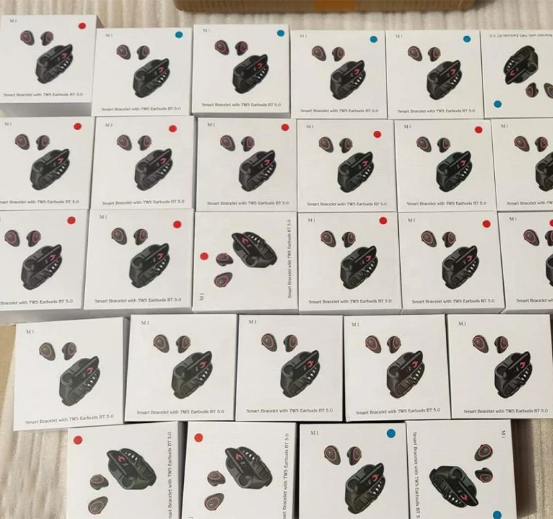 
2 In 1 Outdoors Music Out Fitness Sports Activities M1 Smart Watch With Tws In Ear Buds BT Call Earphone Earbuds 