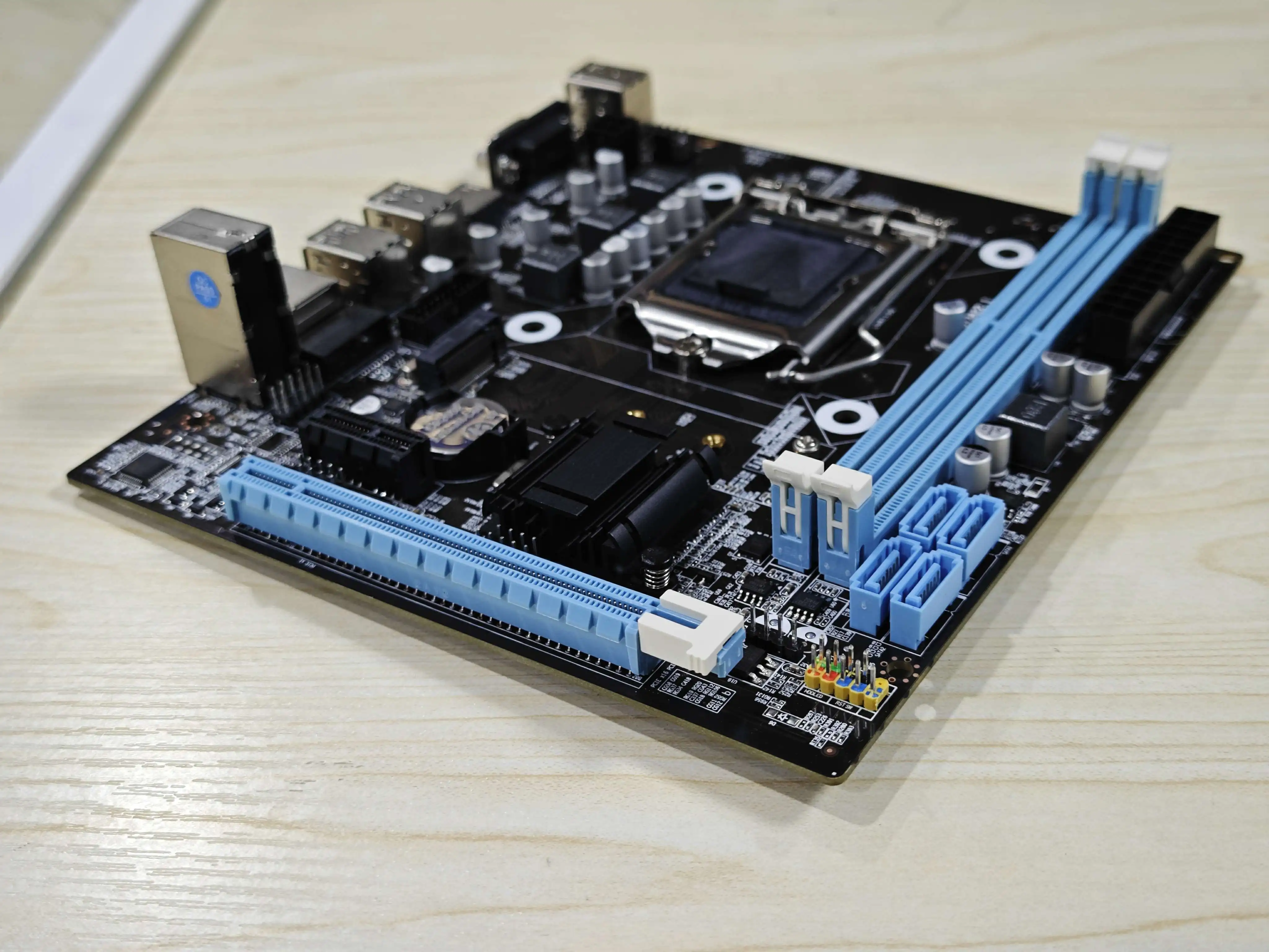 Brand New H81 Motherboard Desktop Mainboard Supports M.2 DDR3 Memory SATA 3.0 VGA Interface LGA1150 OEM motherboard for pc parts