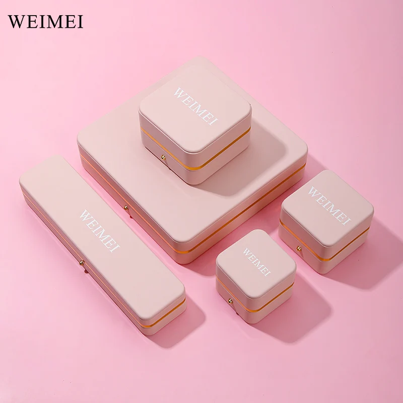 WEIMEI Luxury Pink Boxes Jewelry Ring Necklace Custom LED Pu Leather Packing Jewelry Set Box with Logo Engagement