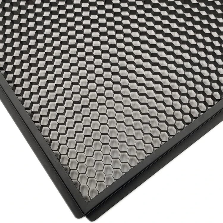 Black Aluminum Honeycomb Core Louver Used In Lamps With Black Frame Anti Glare For LED