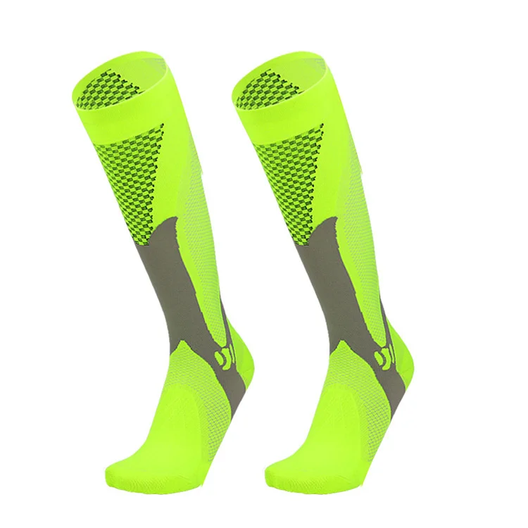 Custom Non Slip Knee High Athletic Sport Protection Basketball Football Grip Socks For Four Seasons