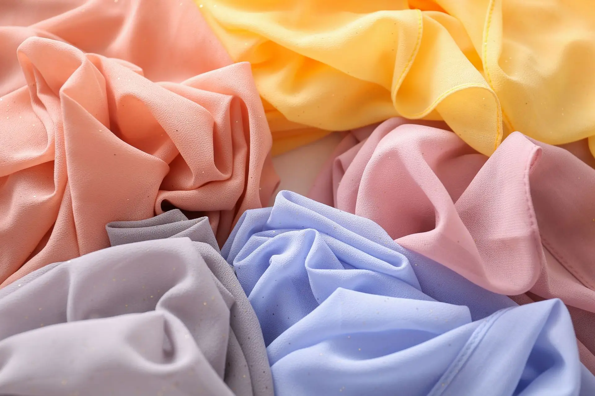 High Quality Shiny Glitter Chiffon Hijab  Wholesale China Malaysian Hijab Scarf Instant