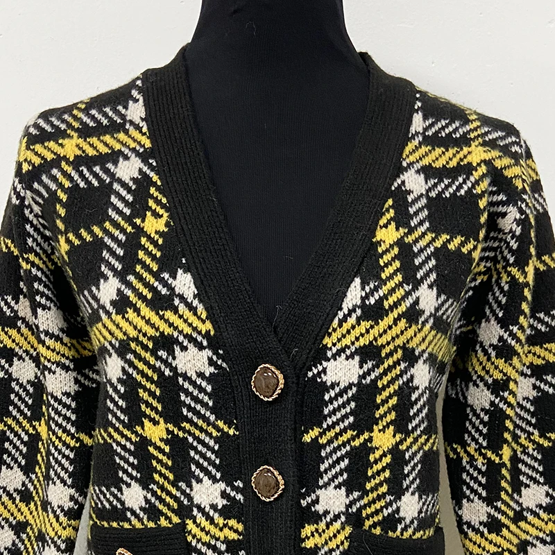 Jacquard Plaid Sweaters Women Fashion Clothes Styles High Quality V Neck OEM Knitted Sweater Cardigan Jacket For Woman