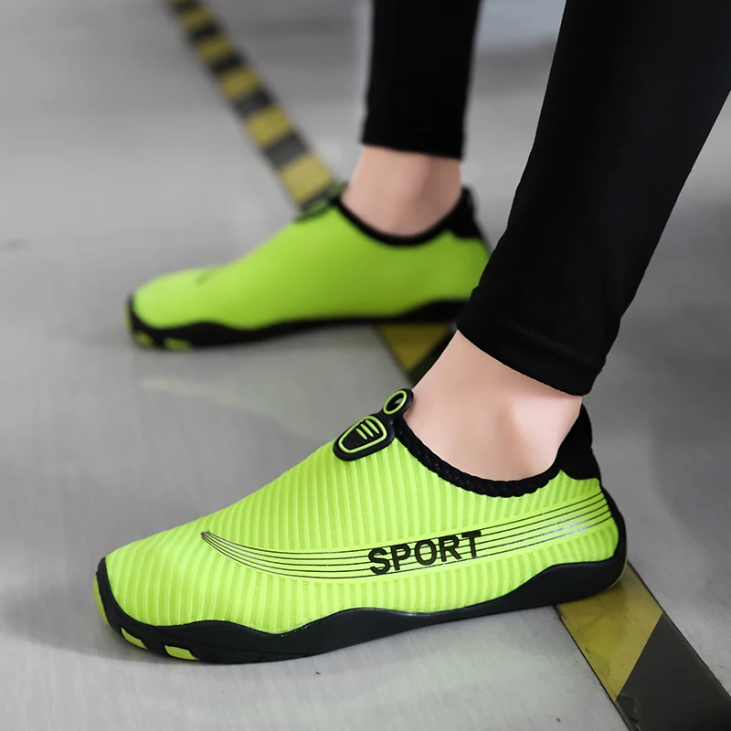 2022 Adult Unisex Flat Water Outdoor Swimming Soft Cushion Beach Diving Shoes Walking Lover Yoga Aqua Shoes
