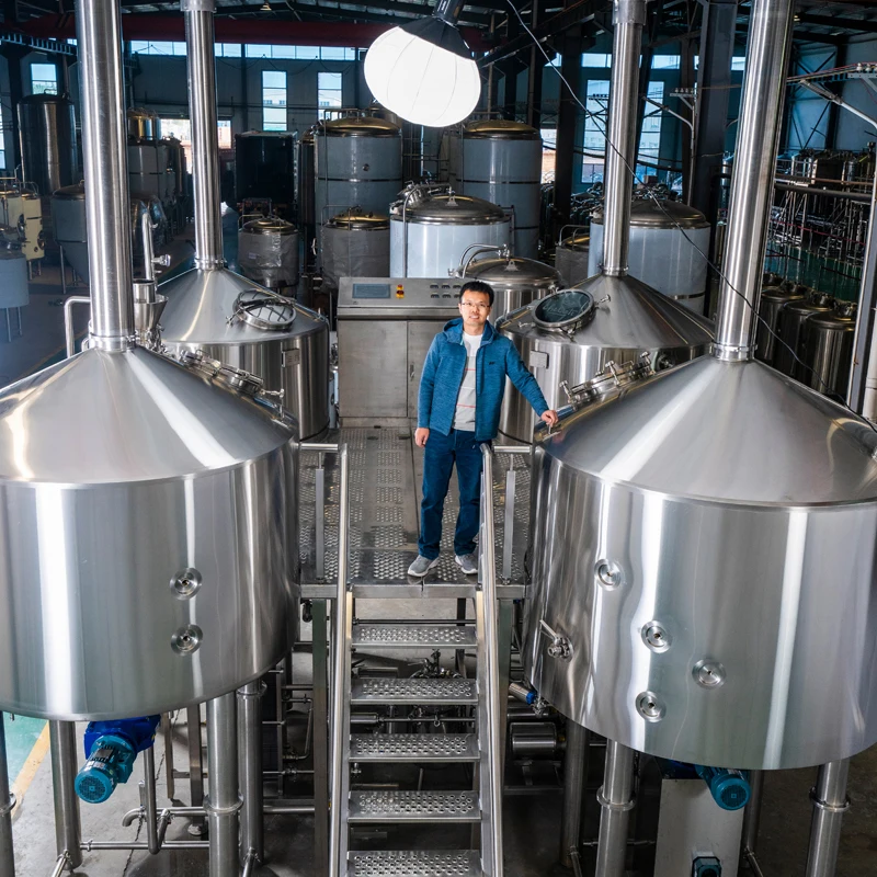 25HL_3_vessel_brewhouse_01