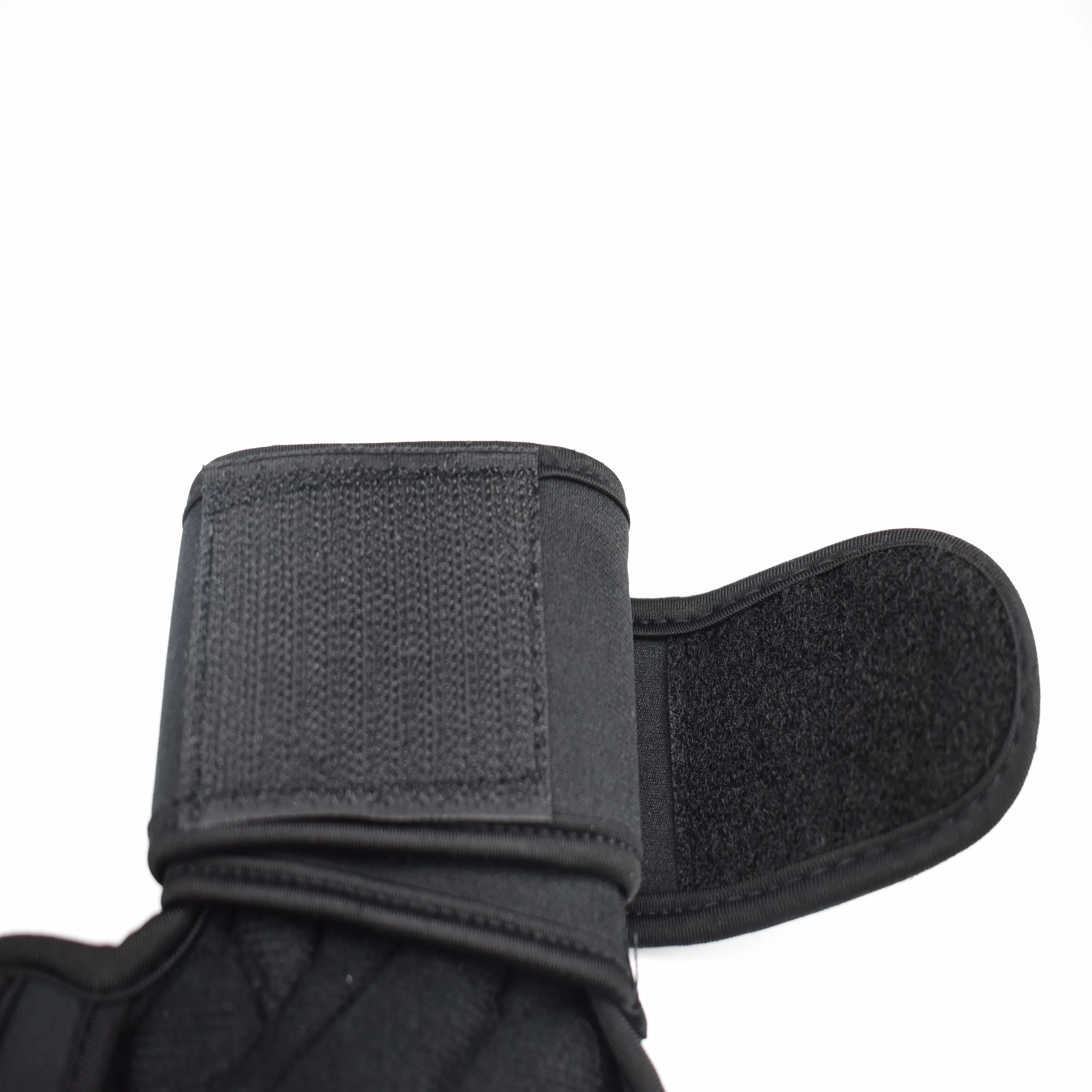 
Anti Slip Breathable Sports Workout Fitness Training Lifting Weight Gloves with Wrist Straps Gym Gloves 