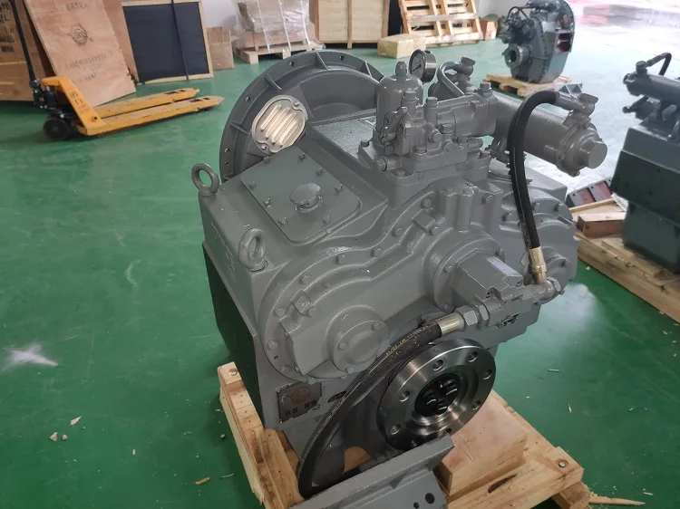 Brand new high quality Advance D300 805hp/2300rpm marine gearbox