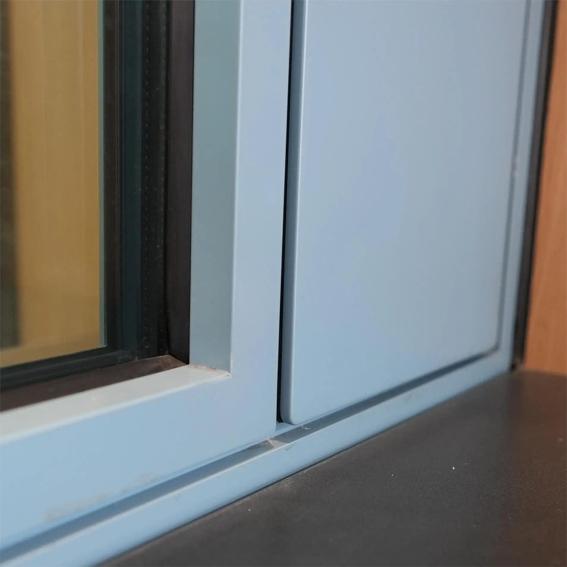 Hot Selling Micro Ventilation Smart Windows Double Panel Glass  Inward Opening Aluminum Windows for Villas