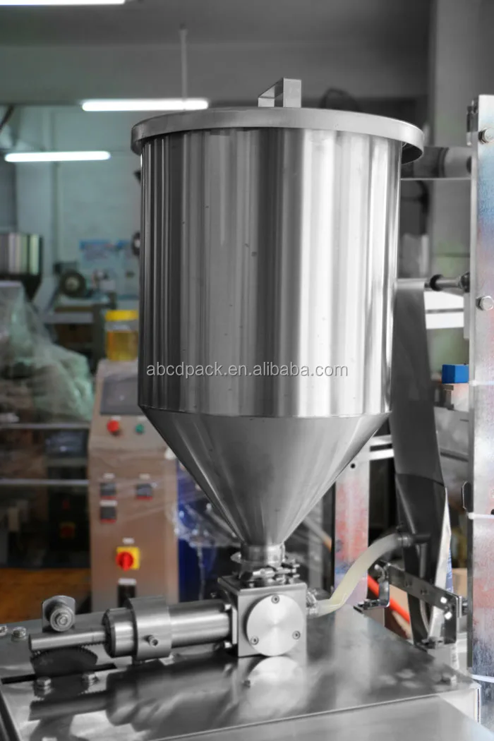 Automatic Vertical Film Bag Water Sachet Filling And Sealing Machine Stick Sachet Filling Machine Liquid Honey Packing Machine