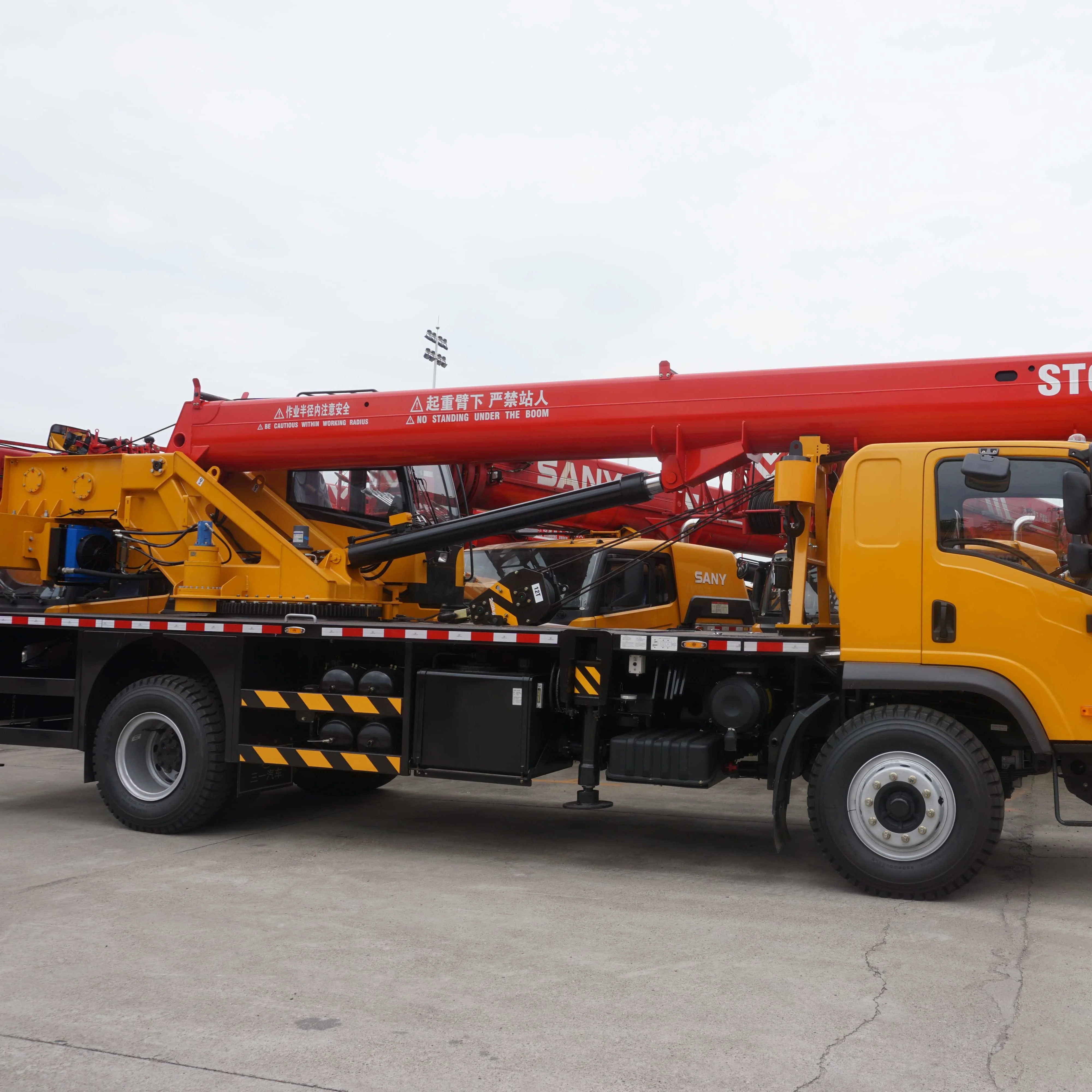 Hydraulic Truck Crane 12TON STC120C With Good Price