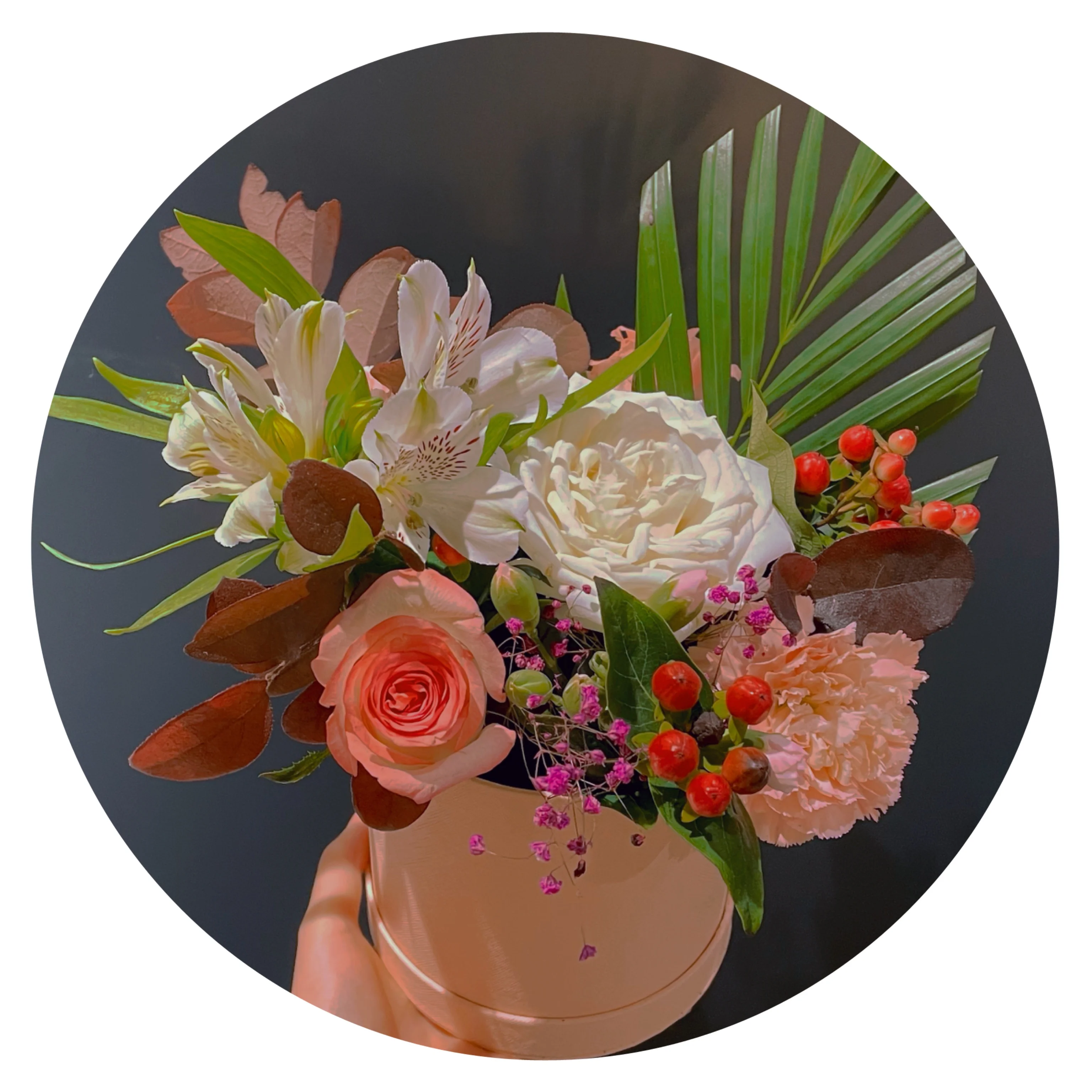 Yuhuiting flower fan cylinder flower arrangement