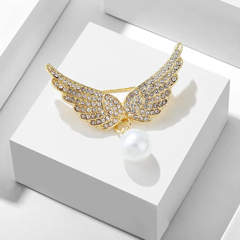 Stylish Glitter Angel Wings of Love Brooch Pins Fashion Micro Pave Zirconia Brooches for Unisex Jewelry
