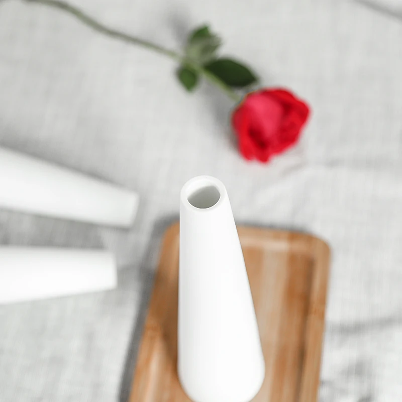 Small Classic White Ceramic Vase Chinese Arts And Crafts Decor Flower Vase Creative Gift Household Decoration