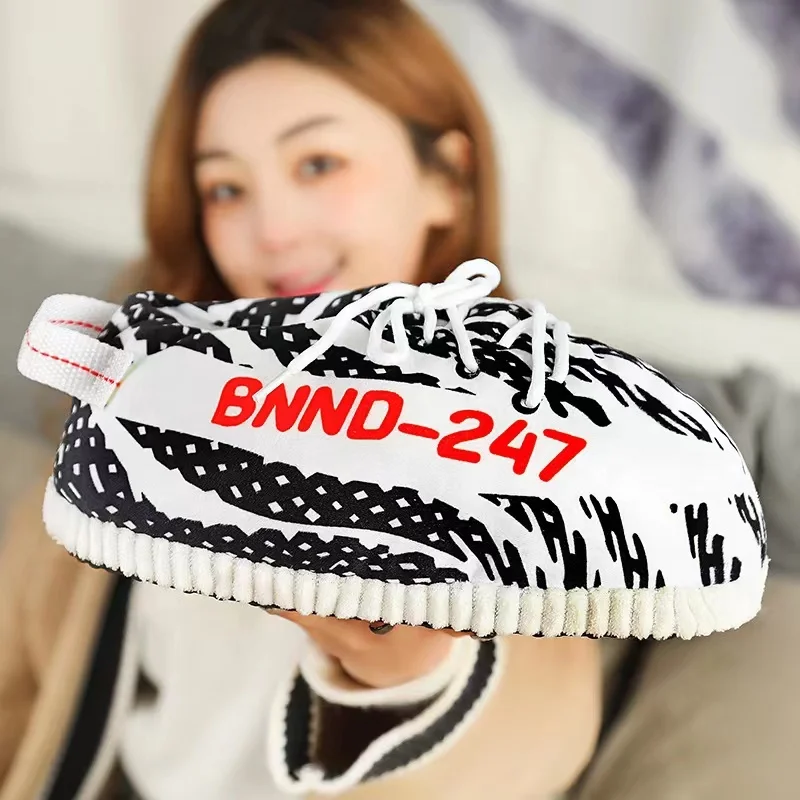 dropshipping product 2024 Plush Sneaker Slippers Hot Selling Sneaker Slippers One-Size House Sneaker Slippers