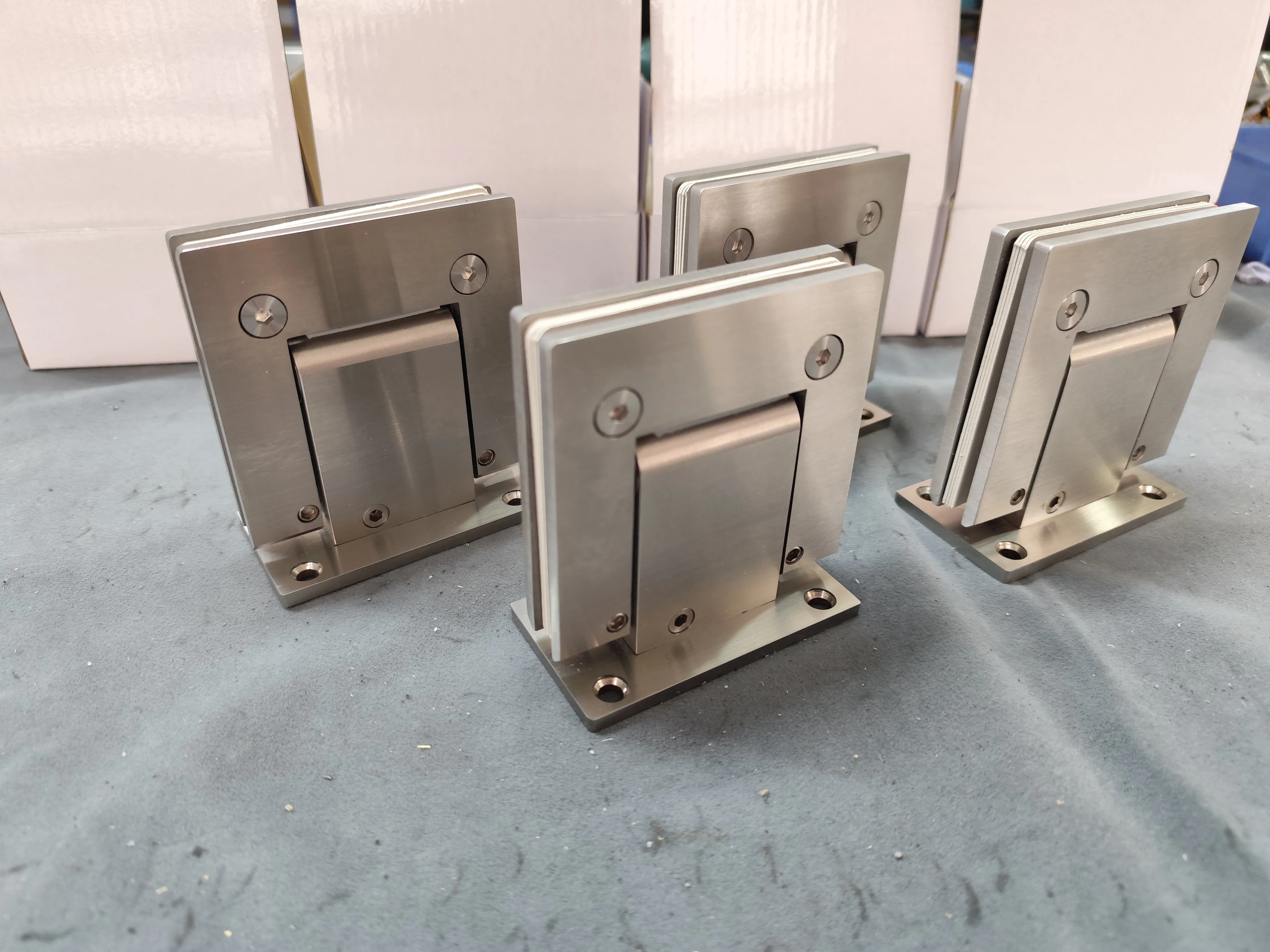 90 Degree Soft Closing Stainless Steel 304 Hydraulic Glass Door  Shower Hinge