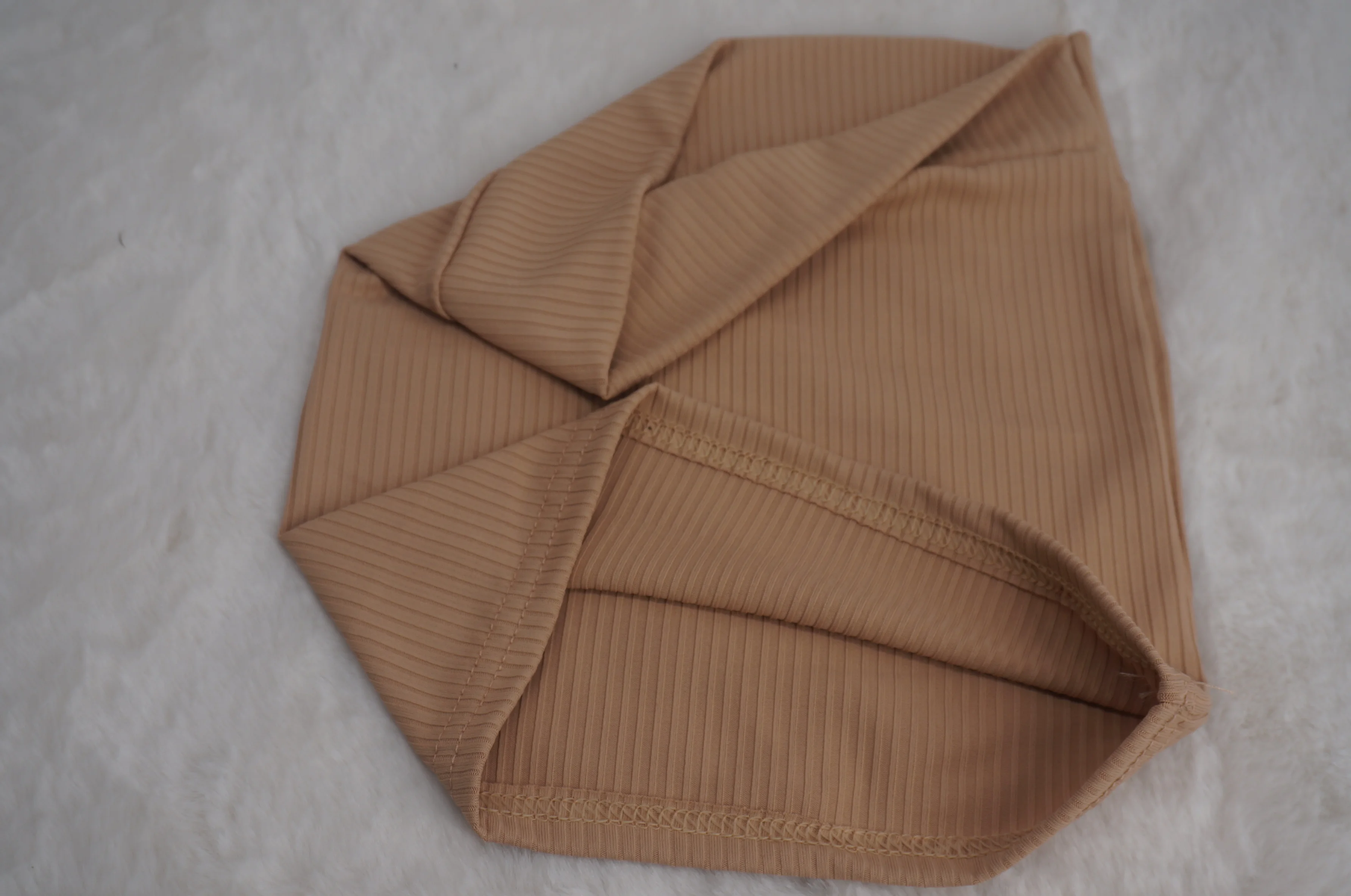 
2020 Newest Breathable Under Scarves Straight Ultra Soft Tube Caps Feature Essential Ribbed Inner Under Scarf 