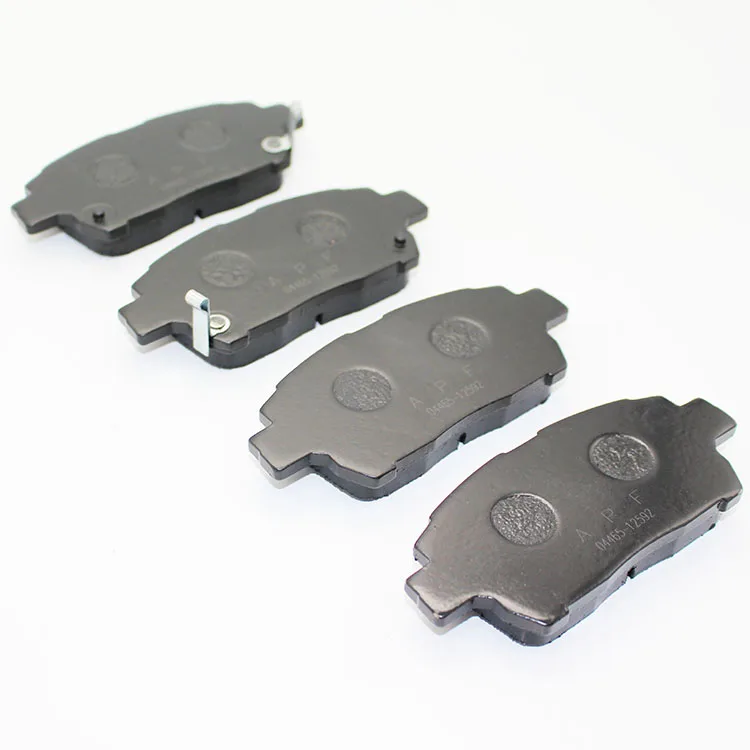 04465-17100 No noise creamic front japanese brake pads for TOYOTA