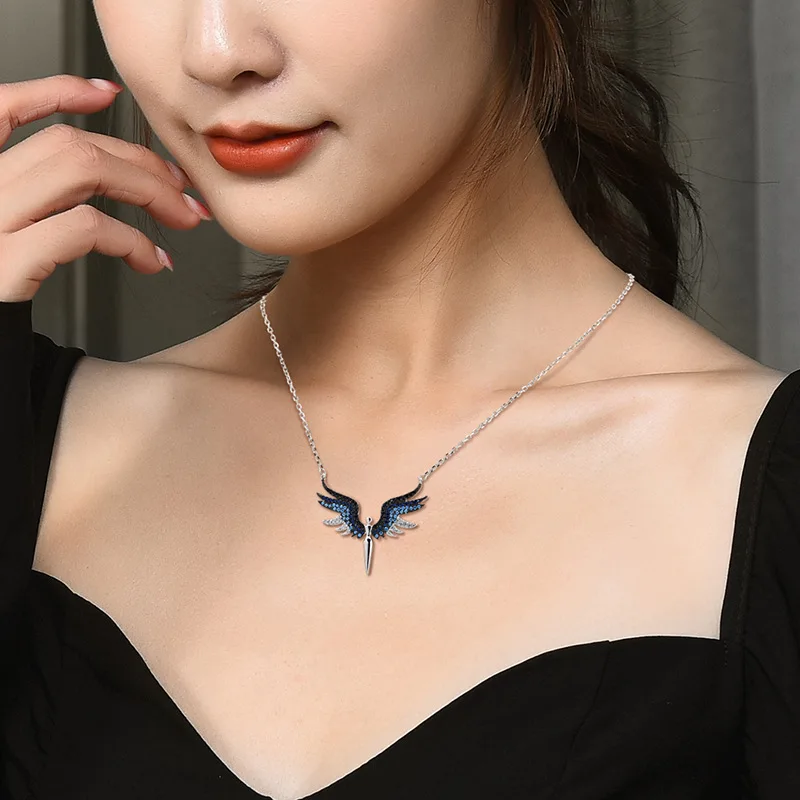New Fashion Angel Wings Necklace Female Clavicle Chain Creative Wings Pendant Accessories Wholesale