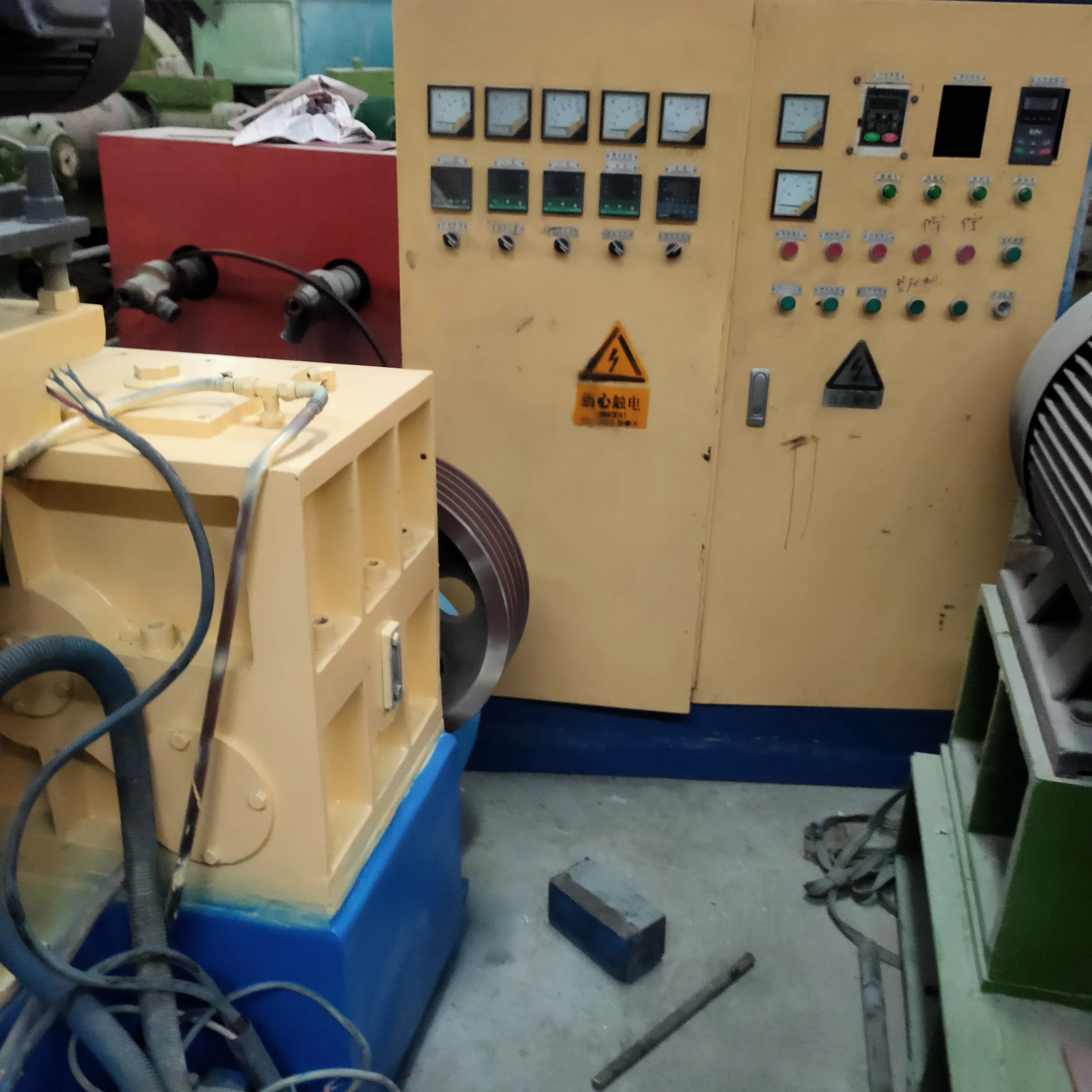 
Rubber Extruder Machine Rubber Extrusion and Vulcanization Production Line Key Power Building Sales Weight Automatic Material 