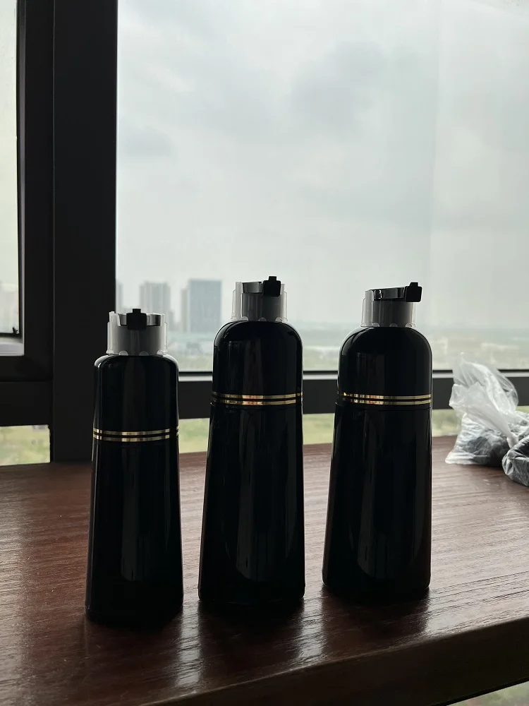 shampoo dye bottle (5).jpg