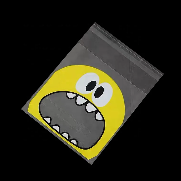 Factory wholesale mini DIY snack packaging self adhesive biscuit bags cellophane with cartoon