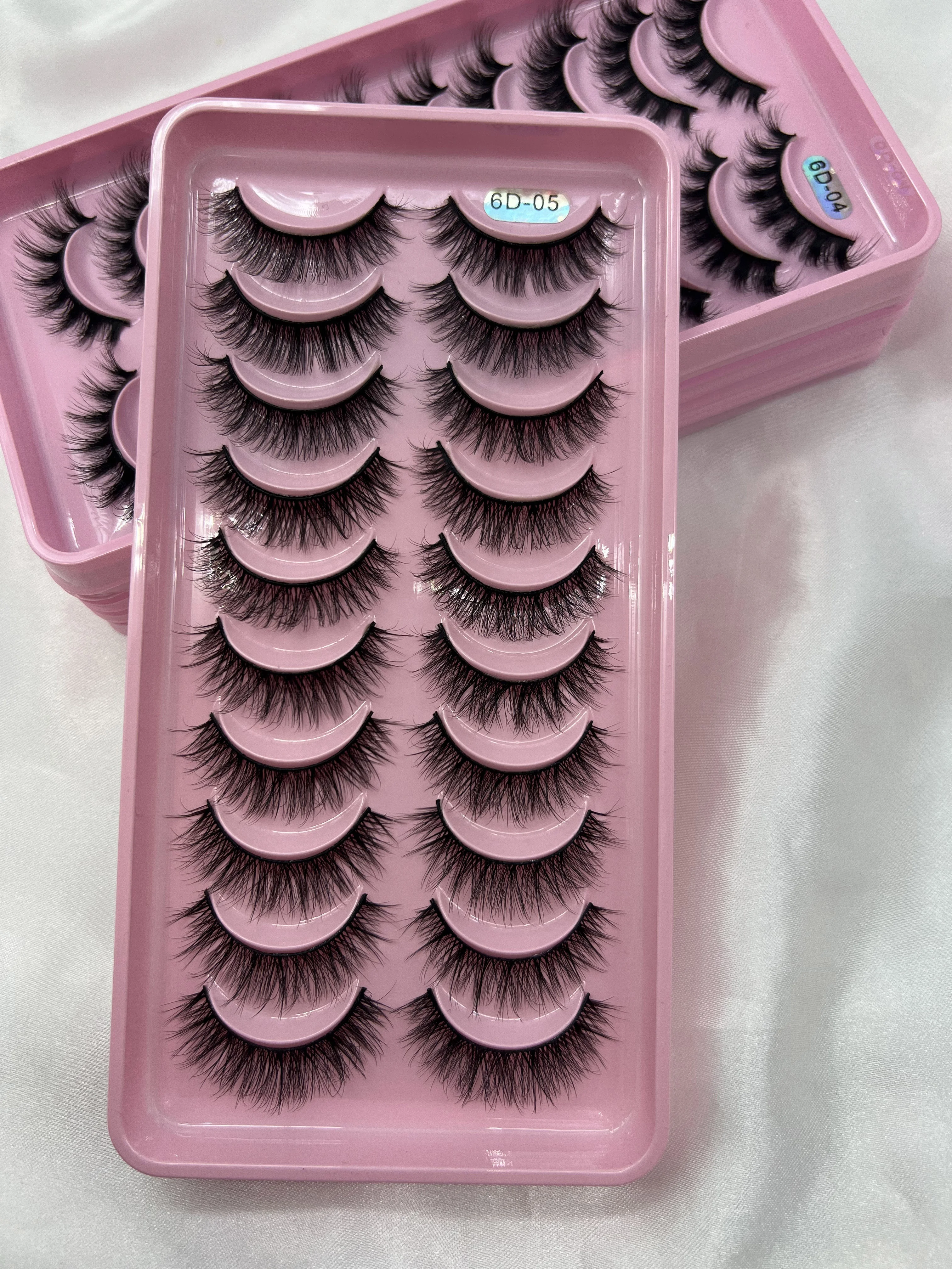 The most popular eyelash wholesale distributor private label mink eyelash extensions silk
