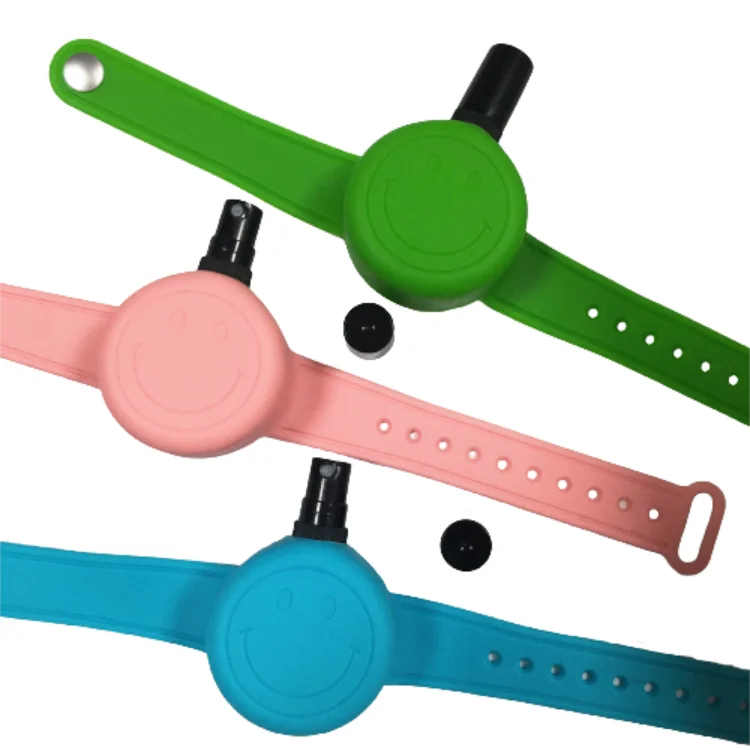 
Multi-functional carrying bracelet can hold the hand wash spray mosqulio repellent perfume 