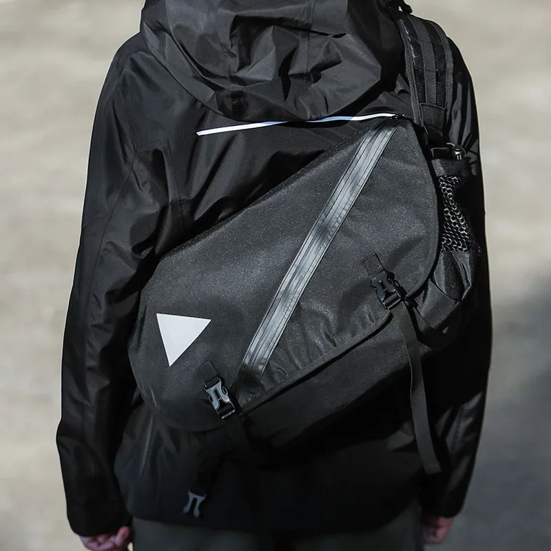 Custom  high quality Waterproof Designer Chest  messenger Bag Crossbody Sling Bags For Men women