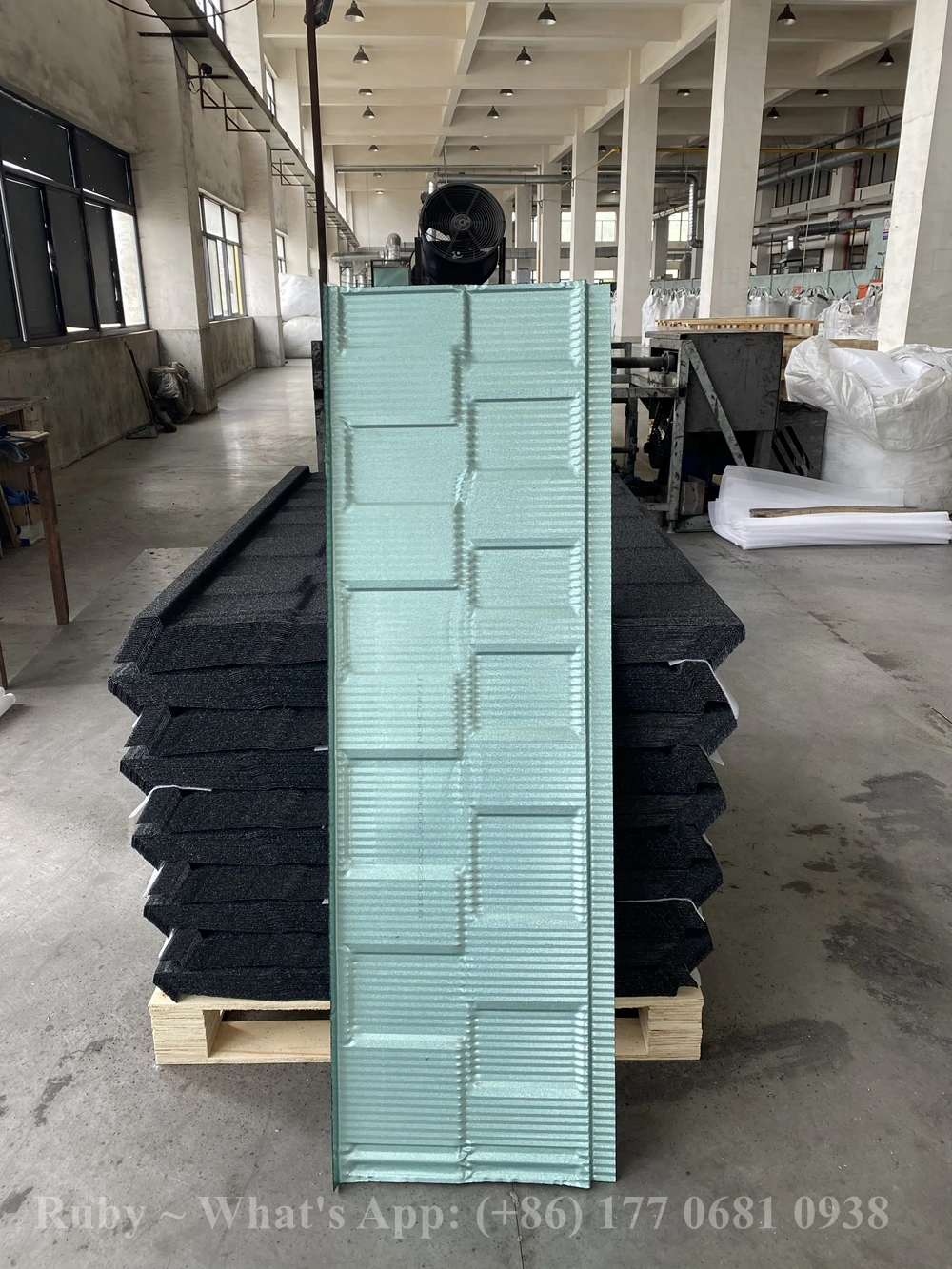 CE Stone Chips Coated Alu Zinc Stone Coated Shingle Metal Color Roof Tile To Africa