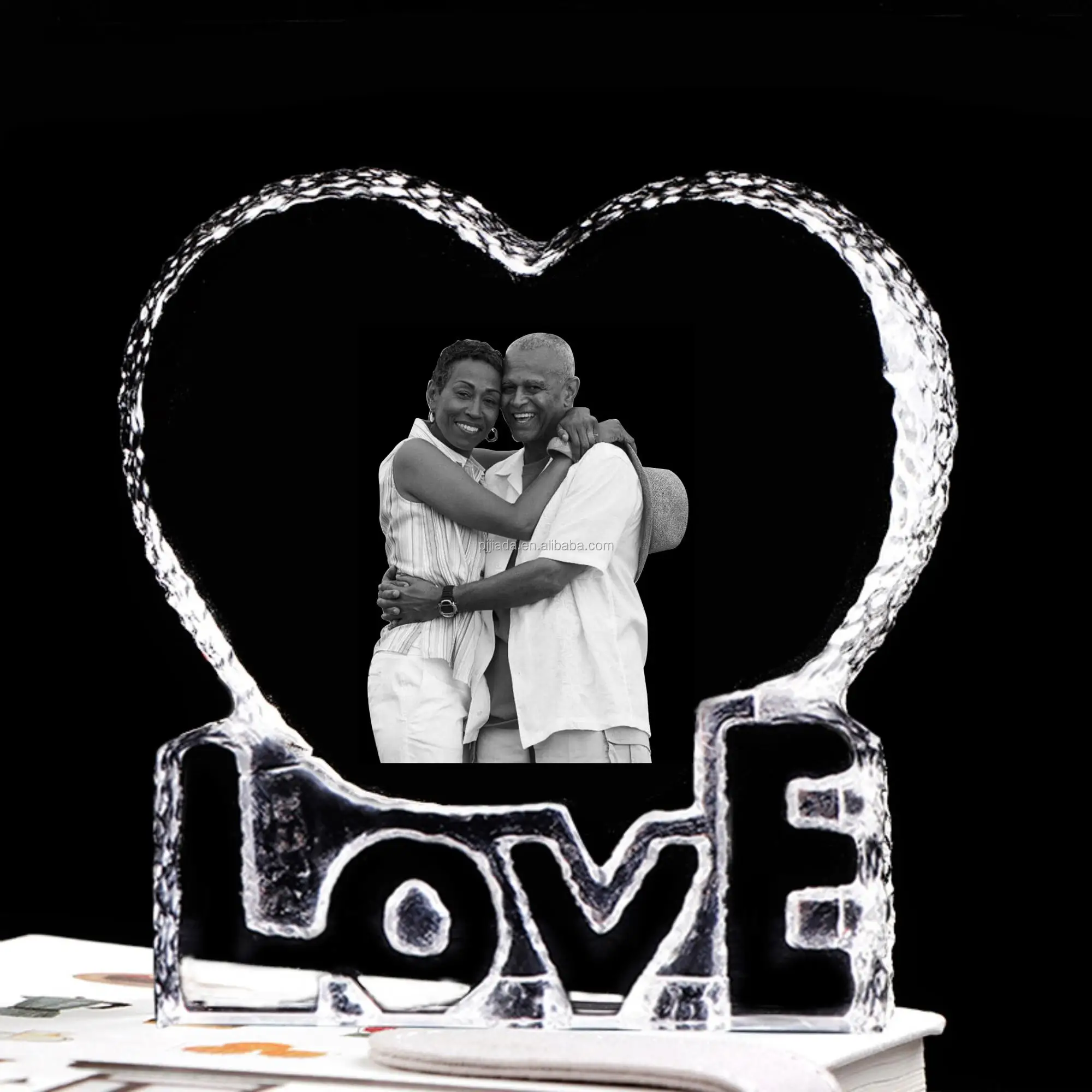 High quality custom 3D laser engraving baby hand and foot heart shape crystal glass photo frame