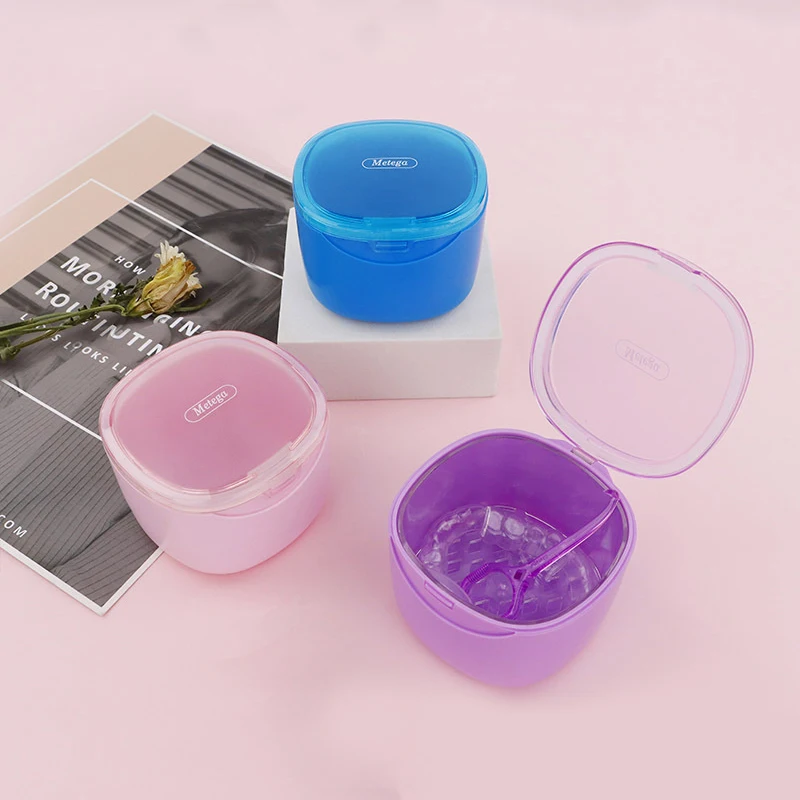 Wholesale European Waterproof ABS Plastic Mouth Tray Denture Bath Case Retainer Denture Cleaning Box with Slot