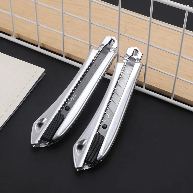 Automatic Locking Utility Knife with Anti-Slip Rubber Handle SK5 Blade Rubber Design on the Back for EDC Use OEM Customizable
