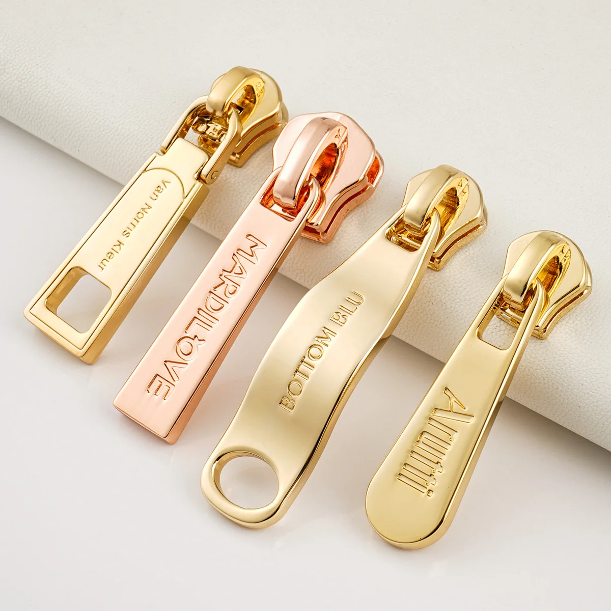 Purse Hardware Customized Metal Zipper Slider Pull 3# Gold Zipper Pull 5# Engraving Logo Metal Zipper Puller for Bags