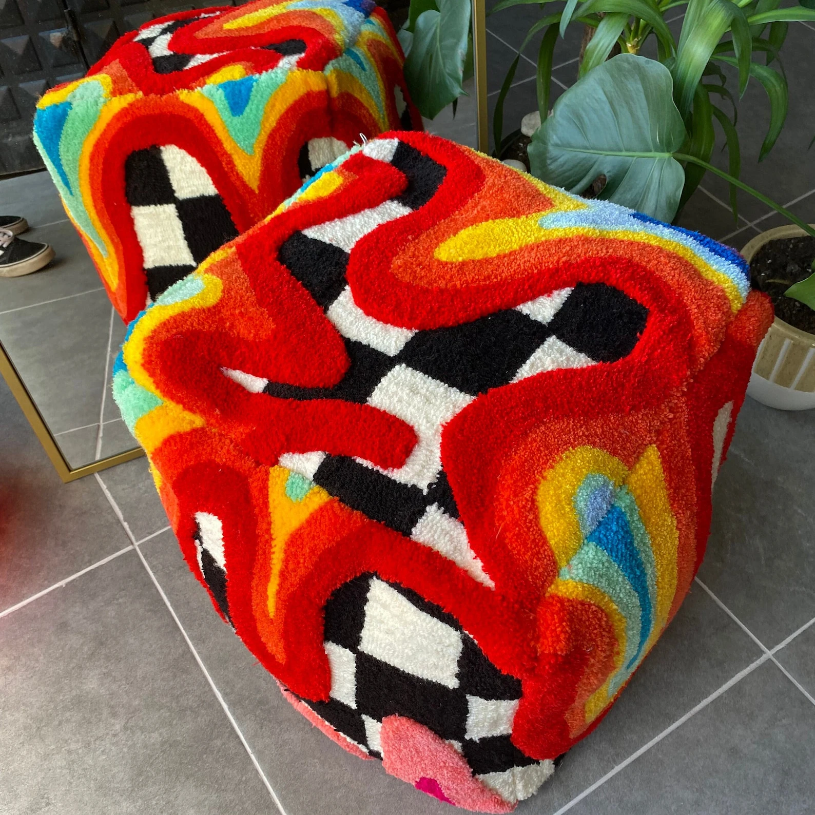 Innovative desig Customized logo Hand Tufted punch needle Floor Seat Cushion Tufted Cushions