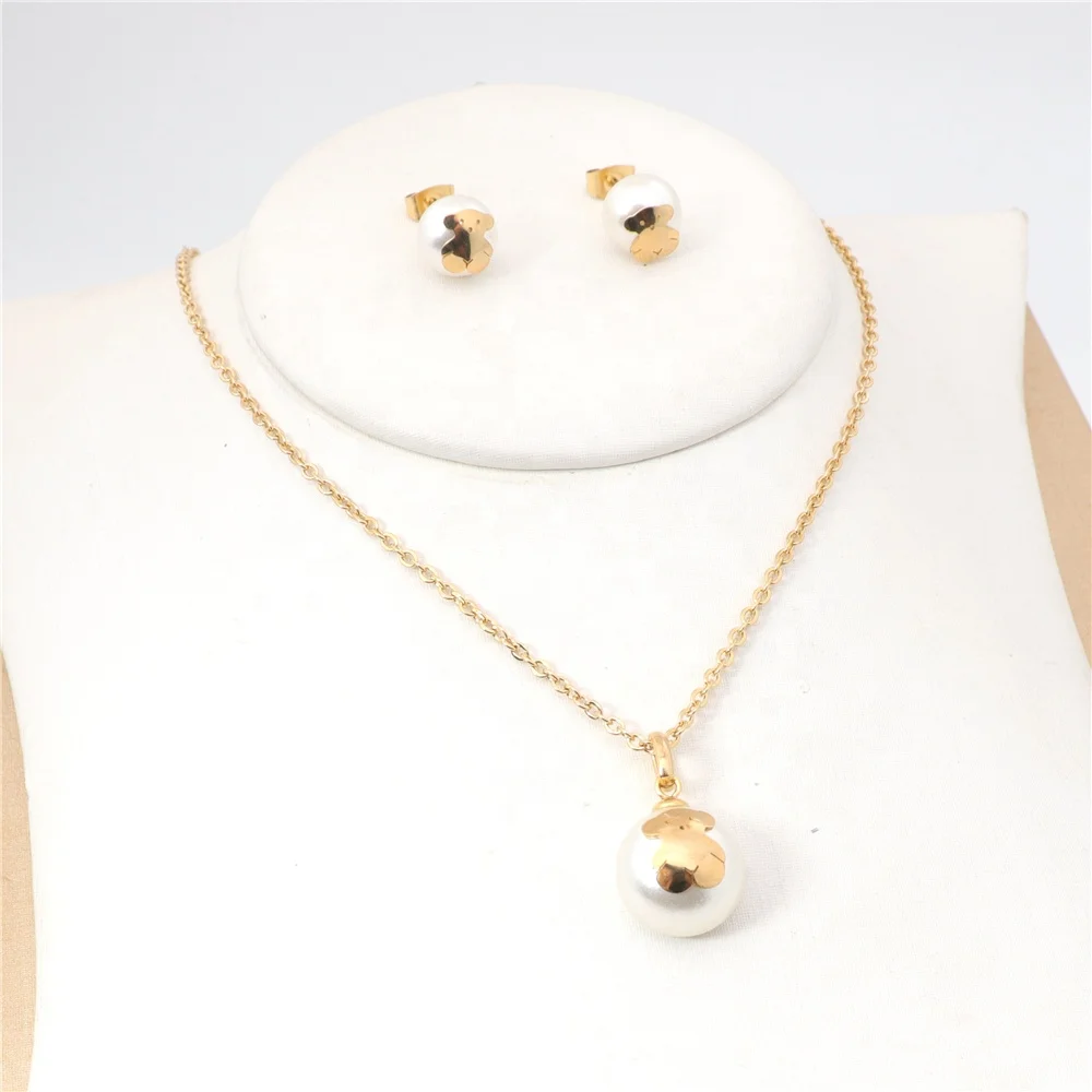 18K Gold Plated Pearl Necklace Jewelry Set Shell Pendant Necklace Women Stud Earring Set