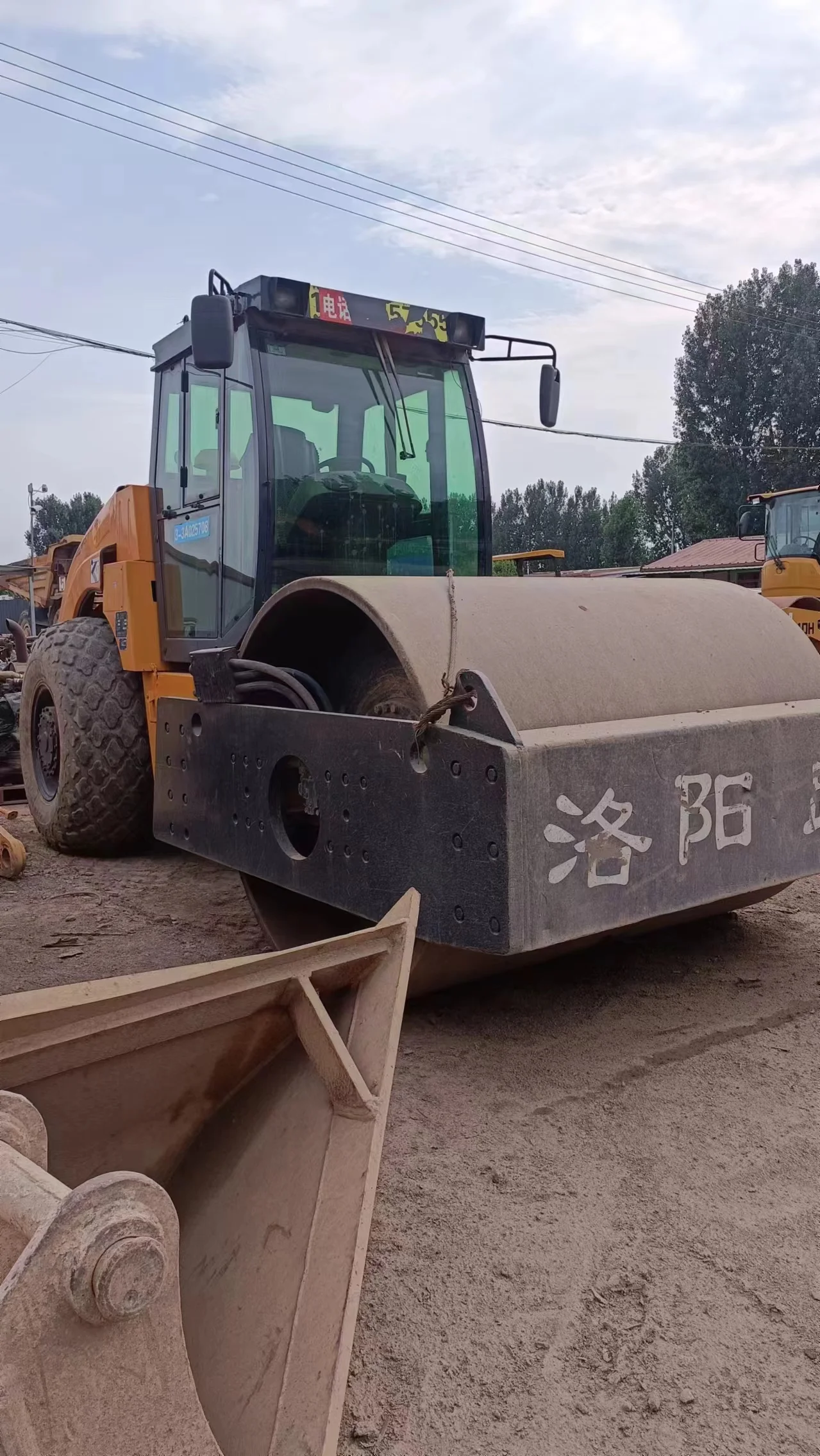 High quality second-hand rollers LUOYANGLUTONG LT220B High quality road roller Vibratory roller
