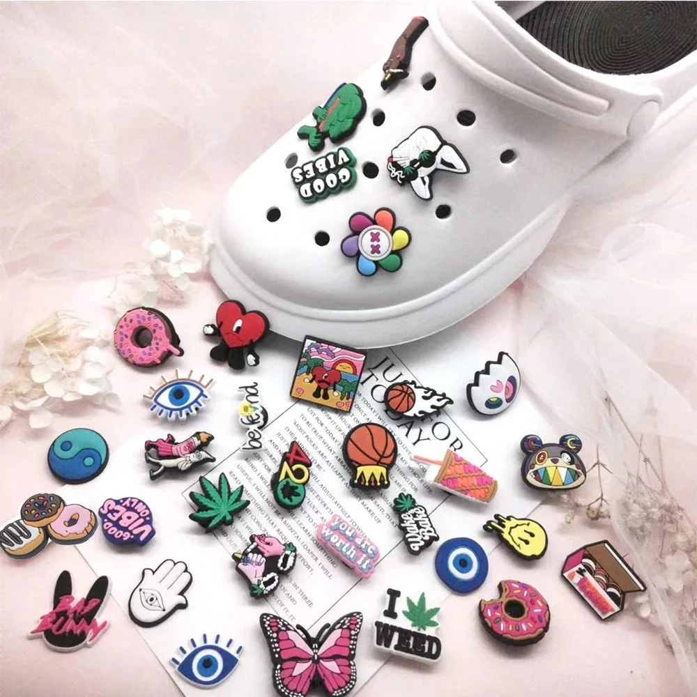 Custom Design Hot Sale Crocks Cheap Wholesale Anime Cartoon Led Croc Charms Designer Charms For Croc Decorations