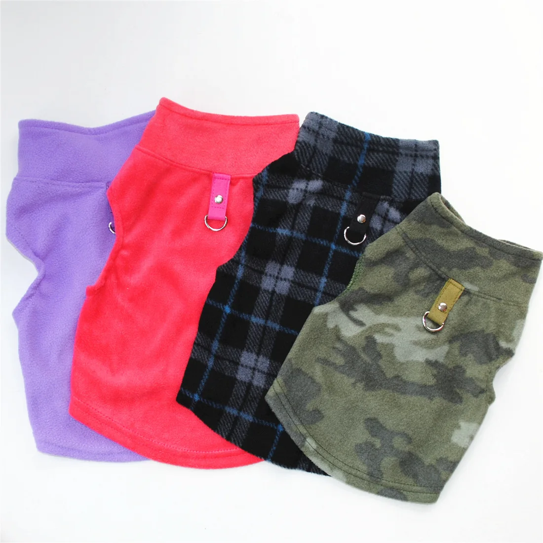 Plastic Bag Customized Logo CLASSIC Dogs Winter Cloth OEM Fashion Print Picture Pet Clothes Winter Coats & Jackets Rocking Pile