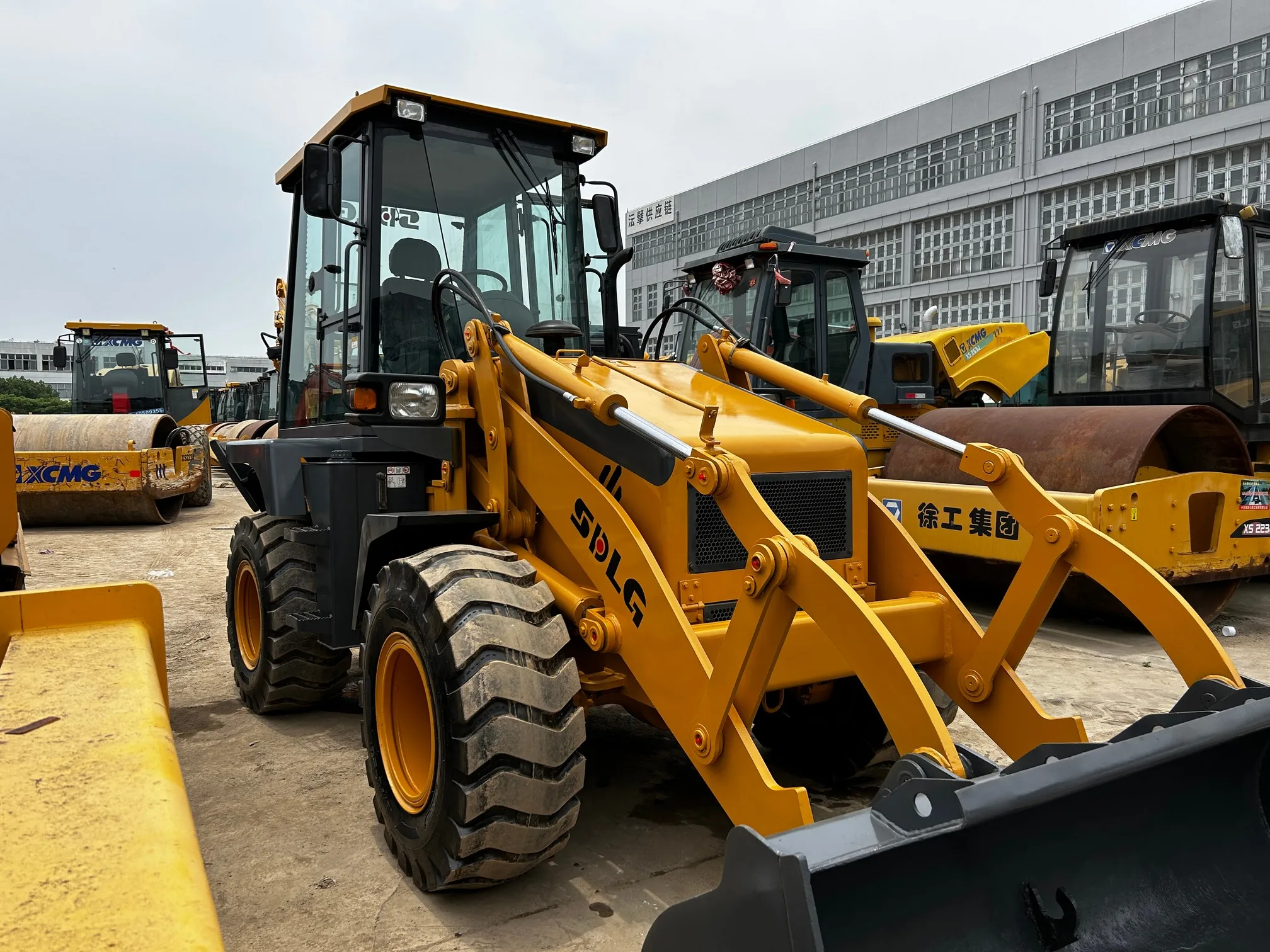 Wheel Loader Backhoe Front Loader Tractor Used Lingong LGB680 Hydraulic Motor Loaders