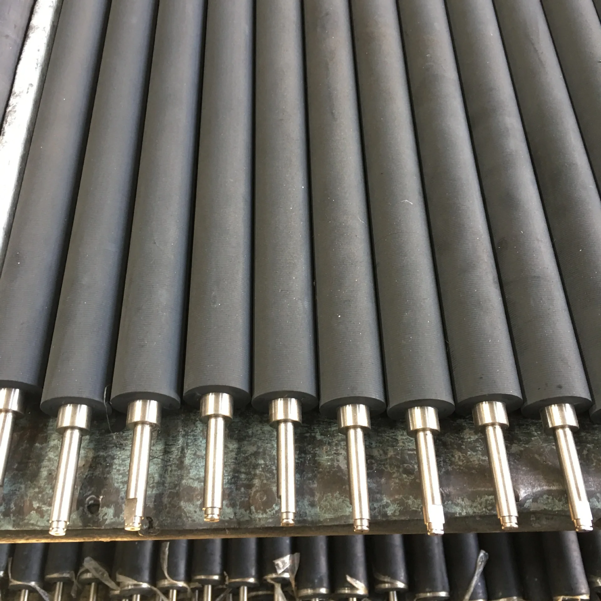 Китайский производитель, изготовленный на заказ, устойчивый к высоким температурам силиконовый резиновый ролик