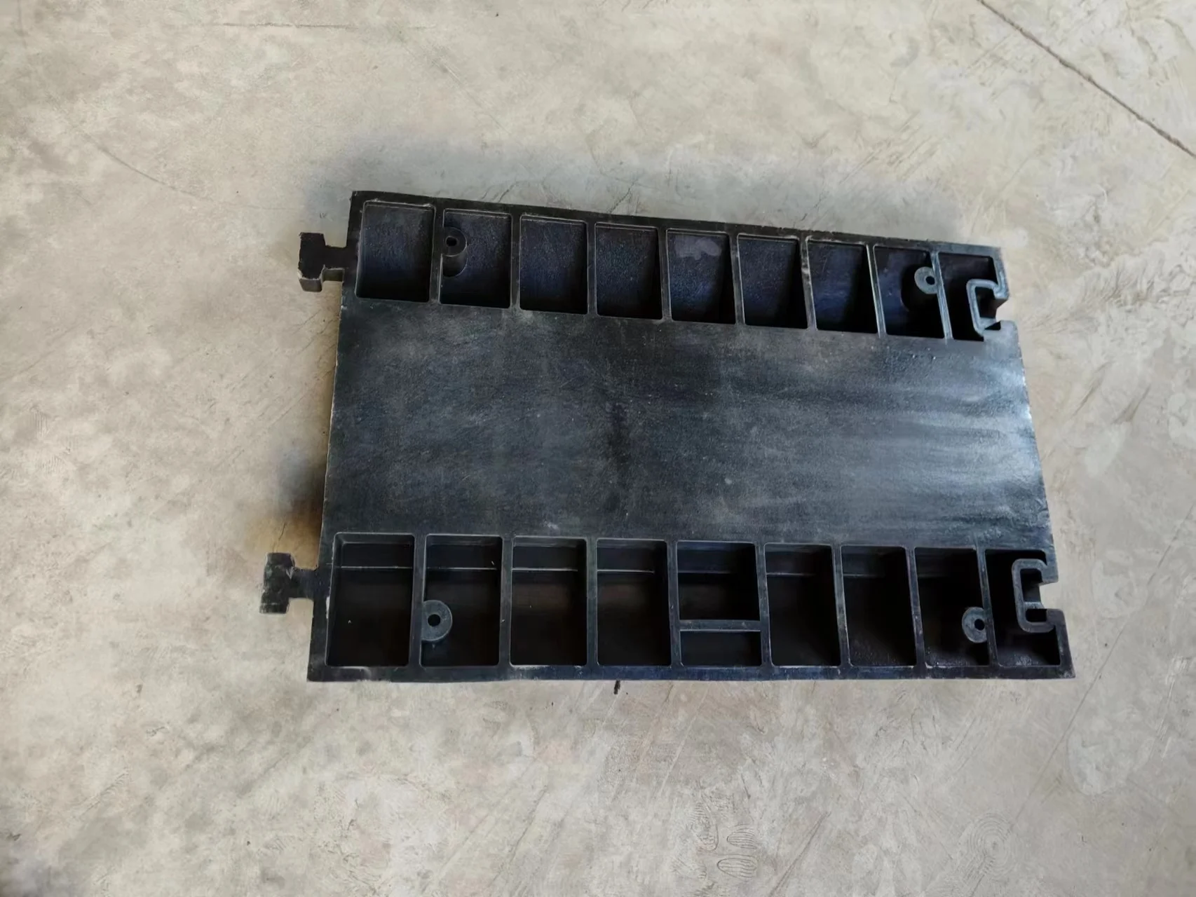 Rubber  Cable Protector Ramp 5 Channel 20000Lbs Load Capacity Traffic Speed Bump Wires Power Lines Extension Cord Indoor outdoor