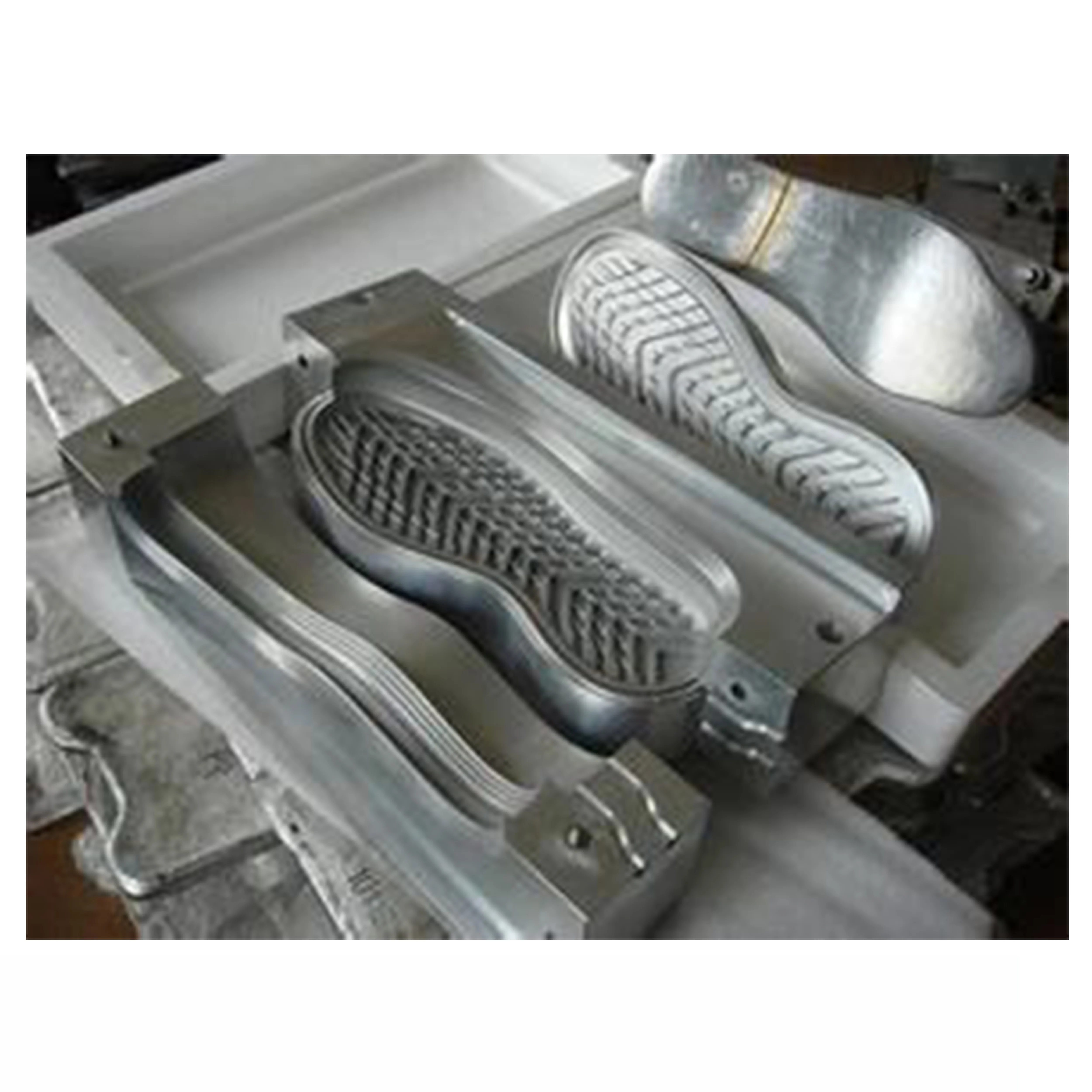 High Quality Polyurethane PU Foam Shoes Soles Mold Mould