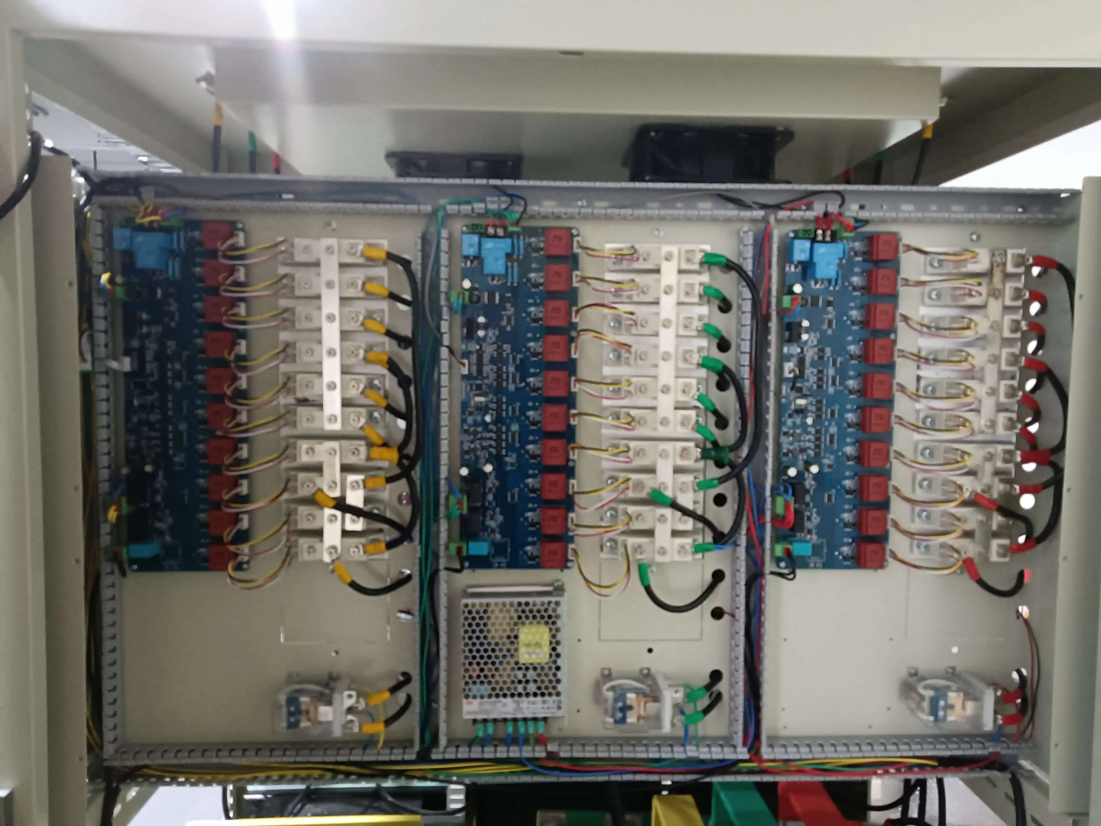 SCR 100kw Static Thyristor Igbt 3 phase static voltage regulator stabilizer 150kva static avr automatic voltage regulator