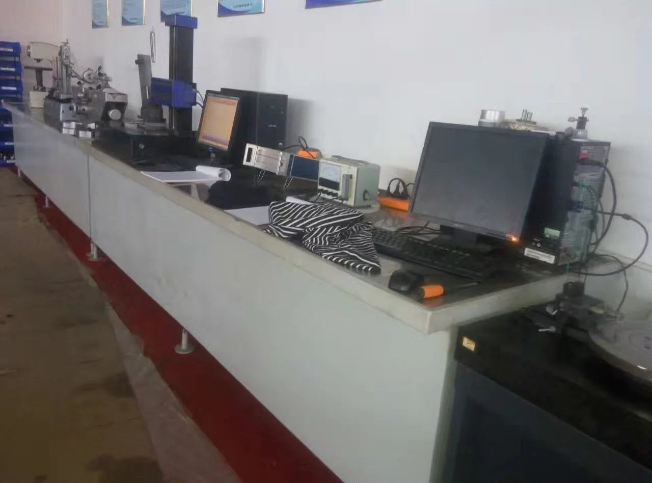 High Quality  Auto Spare Parts for Automotive Wheel Hub ford 81AB-1215-A 1591389 VKBA897