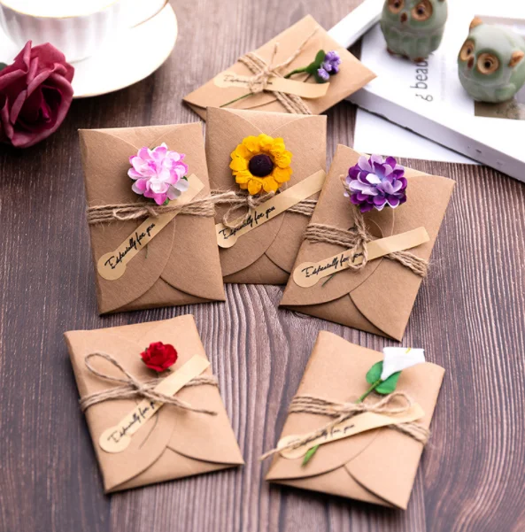 Vintage kraft paper dry flower creative DIY blessing greeting card holiday hand gift business gift box gift card