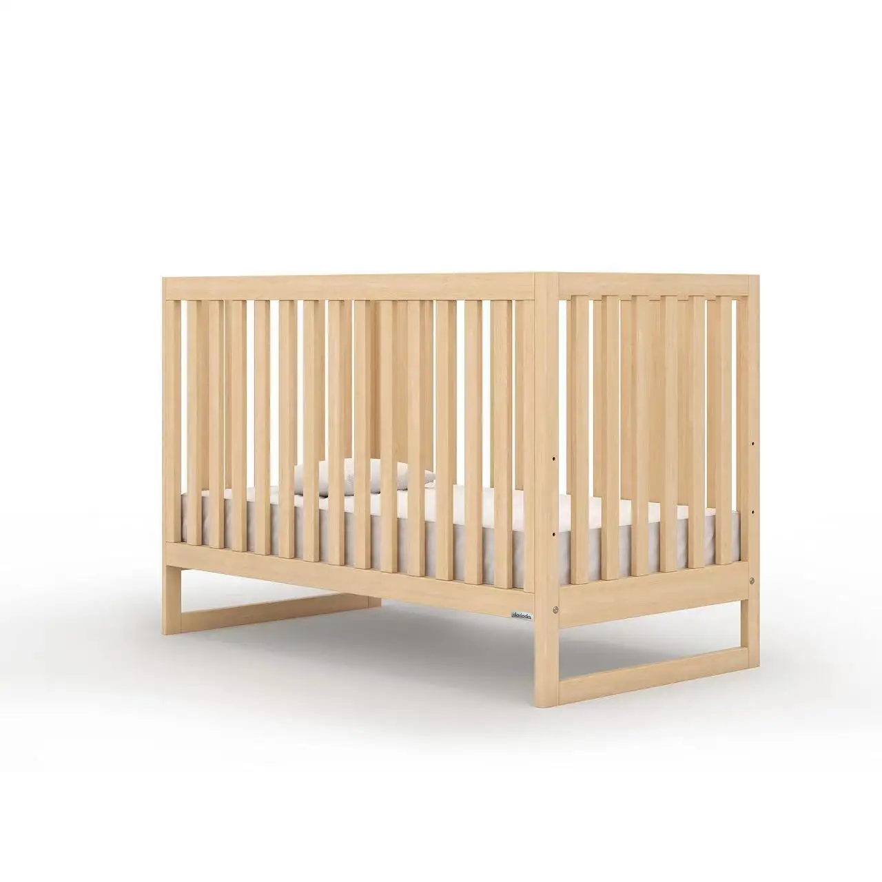 China Factory Maker Modern Nontoxic Safety Customized Convertible Baby Cot Bed Furniture Solid Wood Adjustable Natural Baby Crib