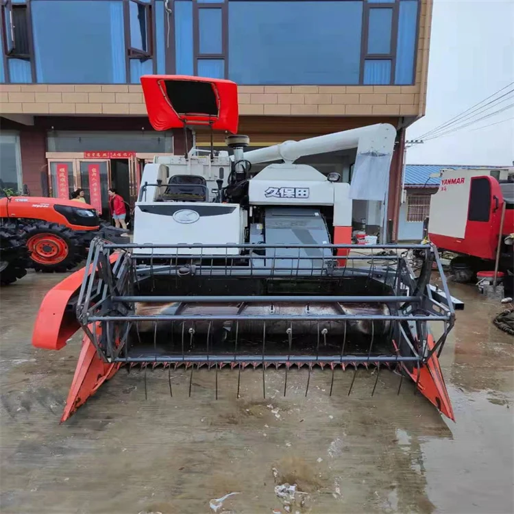 Cheap Price Used PRO688Q Full Feeding used rice combine harvester Japanese brand kubota 2021 for sale