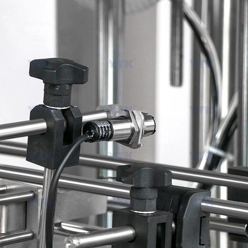 YTK-QZDG2   2 Heads Automatic Fruit Juice Soap Cream Lotion Glass Oil Bottle Beverage Filler Peanut Butter Paste Filling Machine